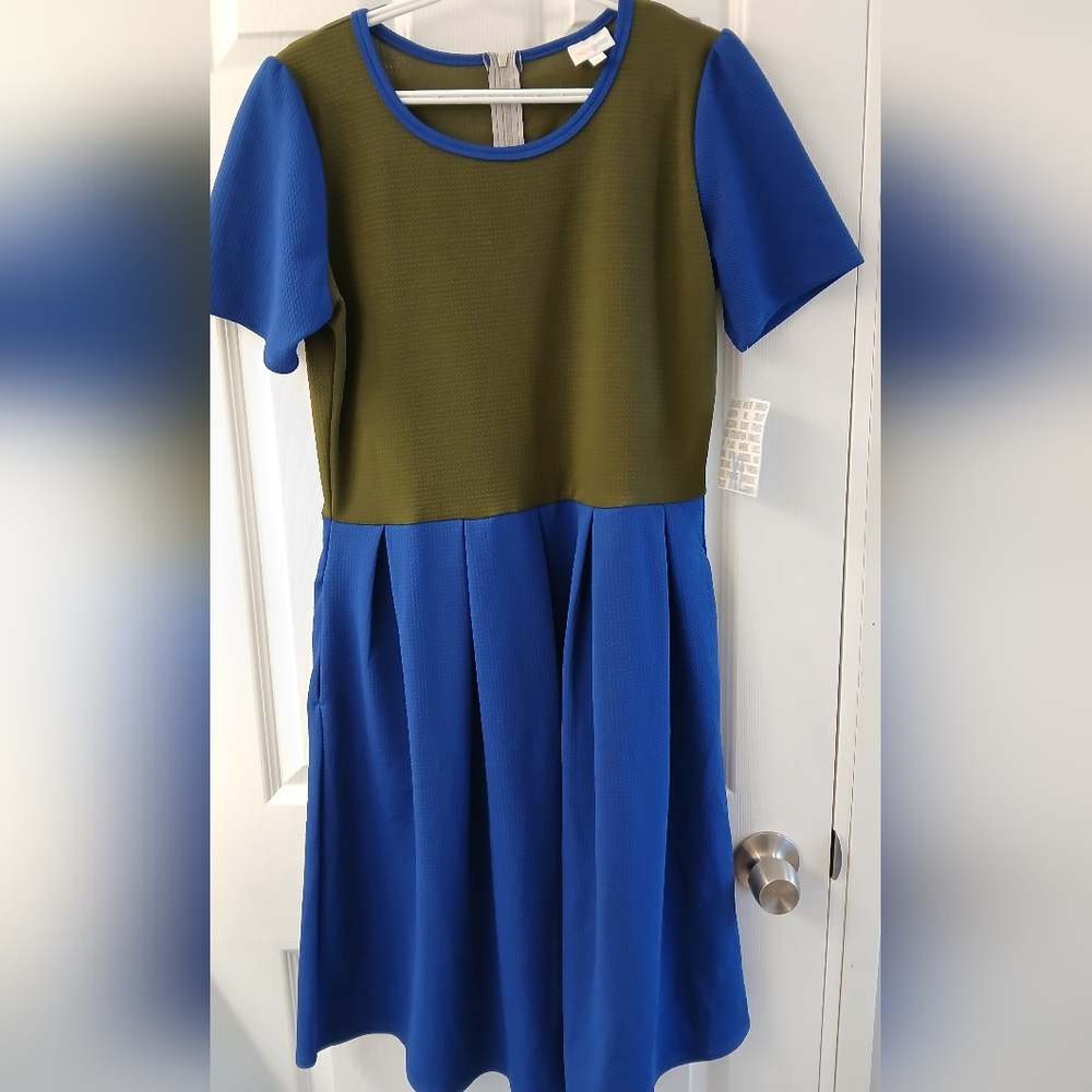 NWT LULAROE Amelia Dress Colorblock Statement Olive & Royal Blue Women’s XL